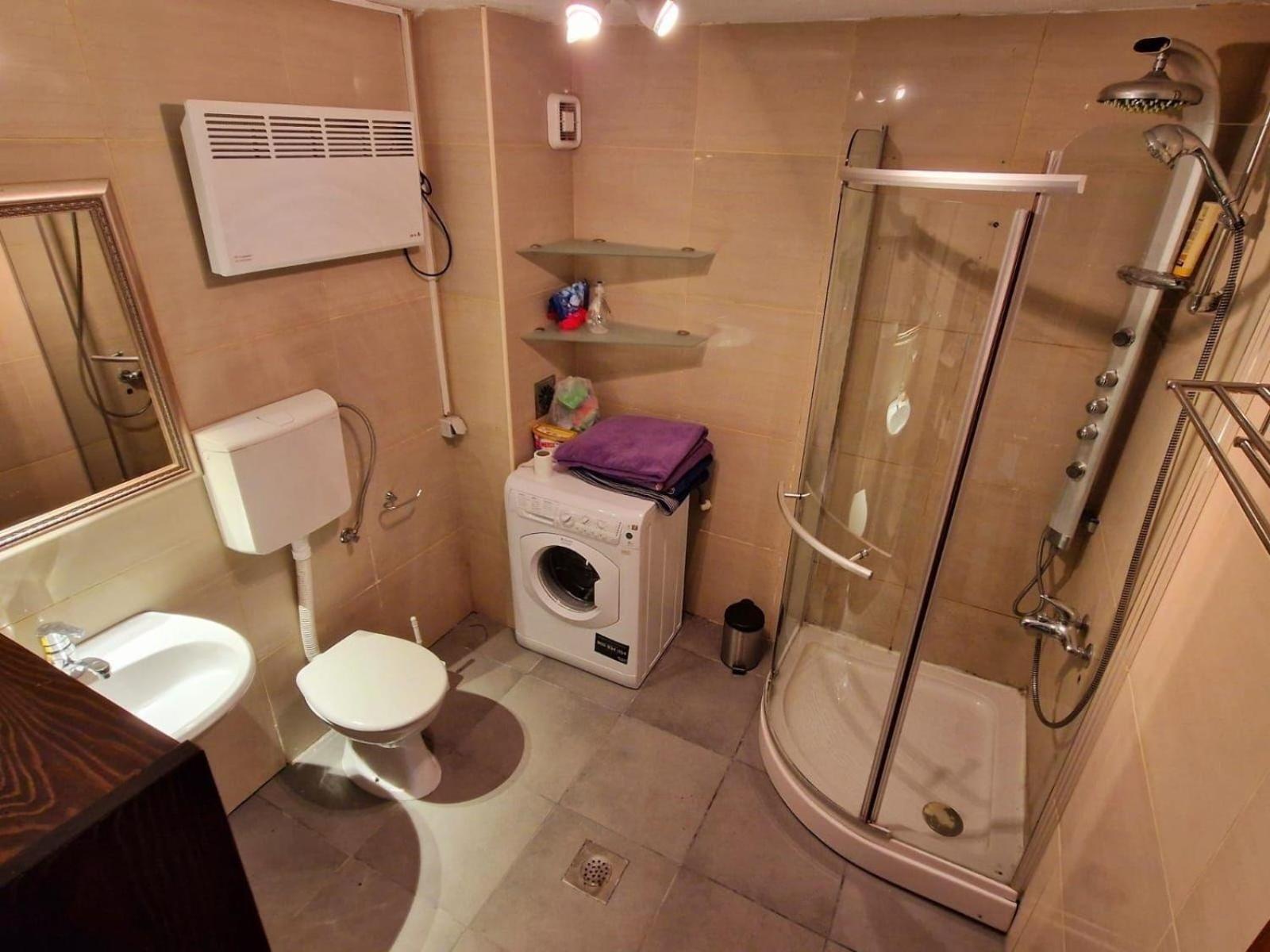 Steinhaus Mimi 1 Ferienhaus Budva